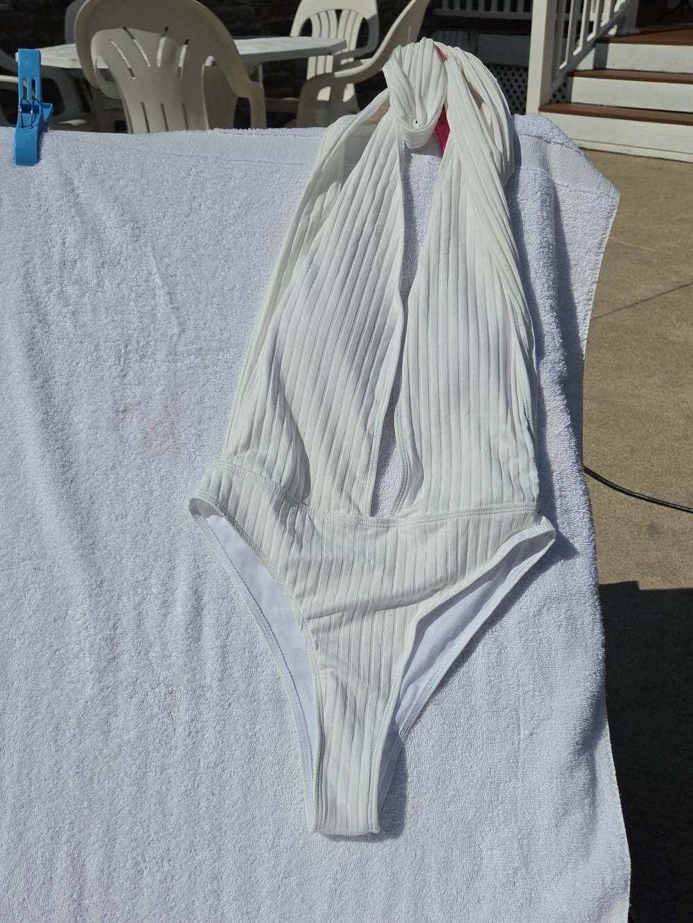White Ribbed Halter One-Piece Swimsuit Marilyn Monroe style - Picture 1 of 5